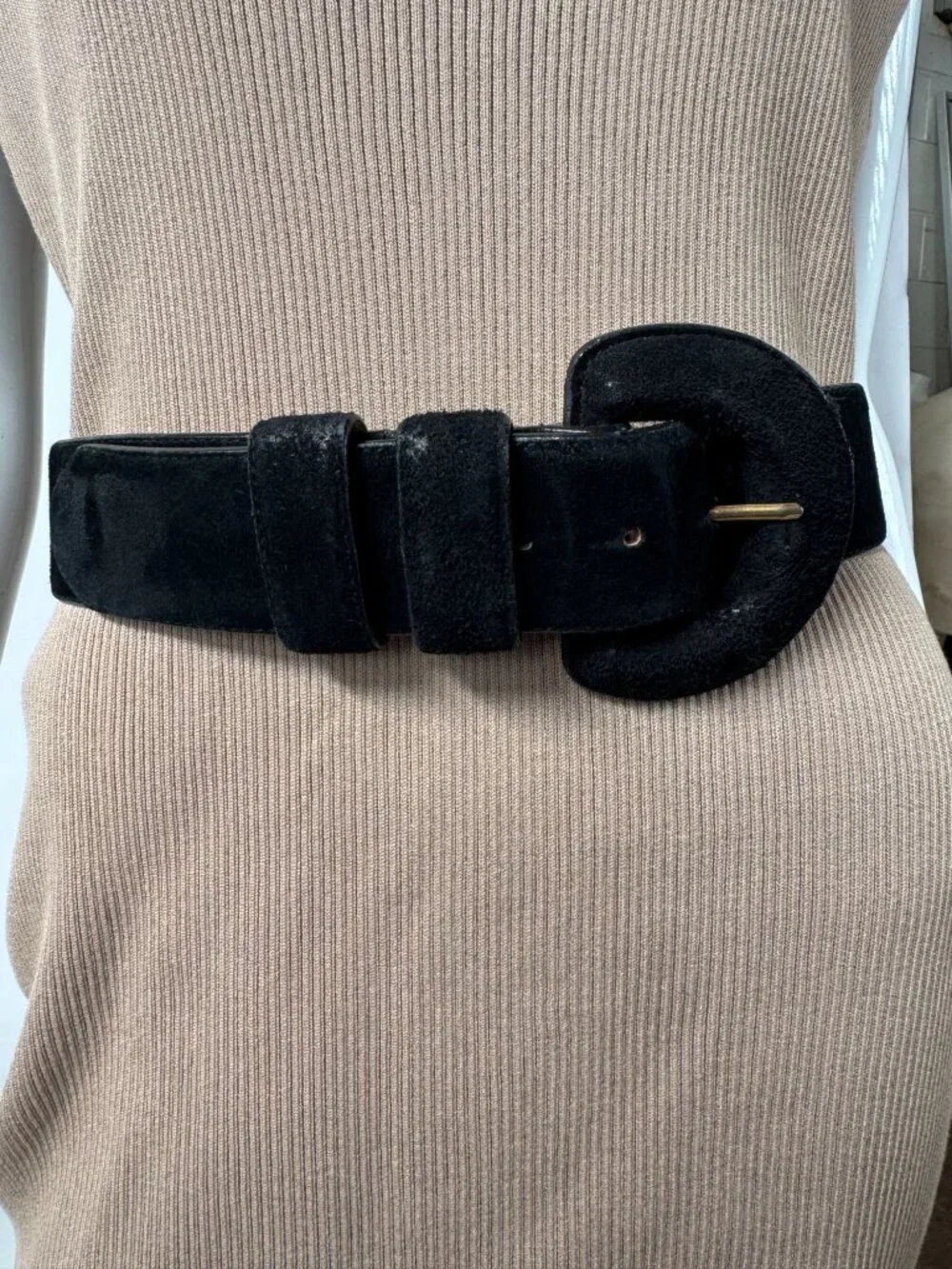 Lord and Taylor Vintage Black Suede Leather Belt With Gold-Tone Buckle Medium Ge